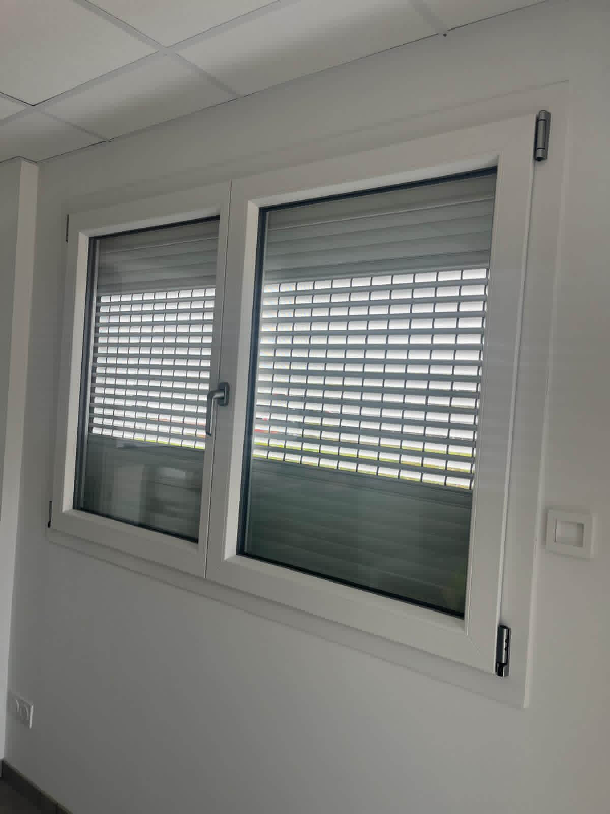 Fenêtre PVC double vitrage & volet